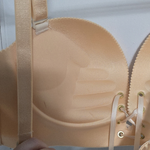 Women's Nude Lace-Up Push-Up Bra - Picture 6 of 8